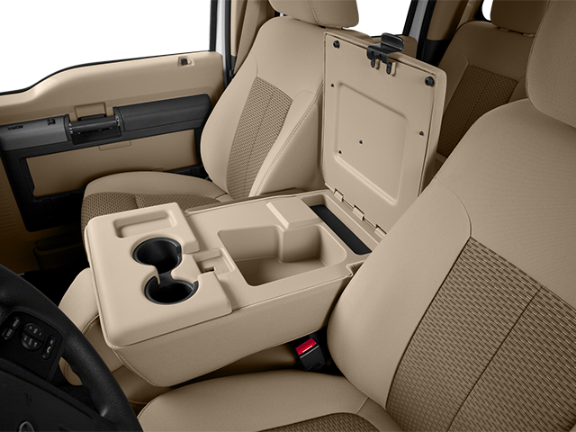 2014 Ford Super Duty F-350 DRW Lariat