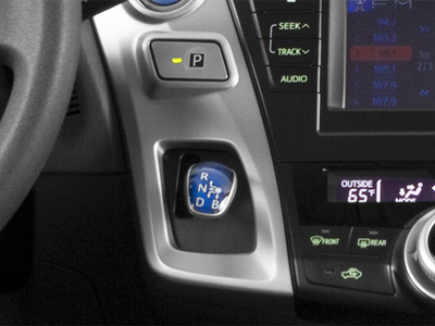 2014 Toyota Prius v 5dr Wgn Five