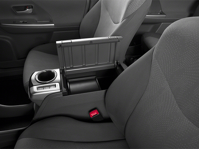 2014 Toyota Prius v 5dr Wgn Five