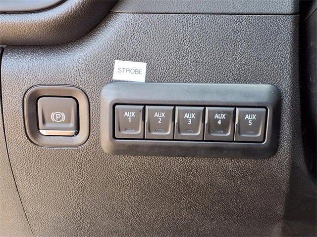 2025 GMC Sierra 3500 HD Chassis Cab Pro