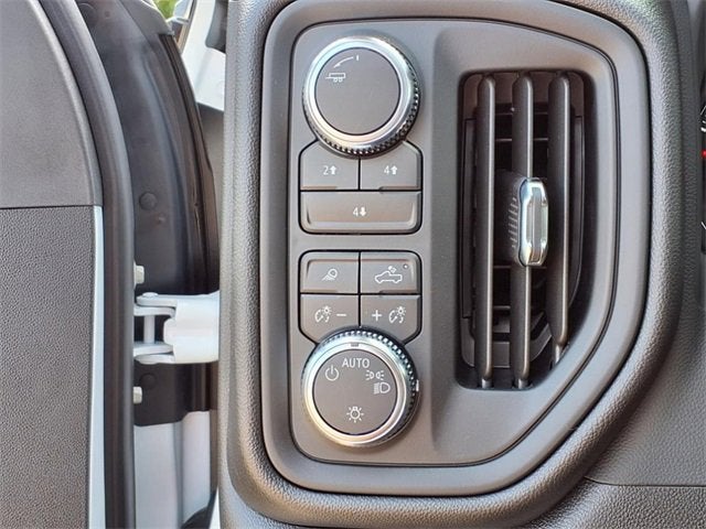 2025 GMC Sierra 3500 HD Chassis Cab Pro