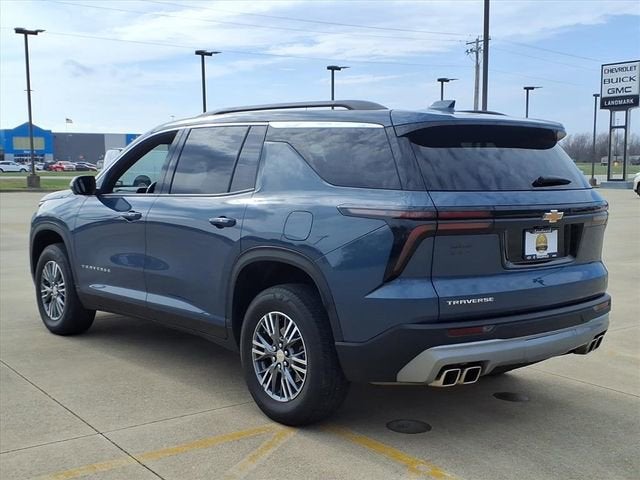 2024 Chevrolet Traverse LT