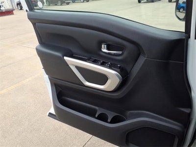 2020 Nissan Titan SV