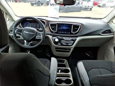 2017 Chrysler Pacifica Touring