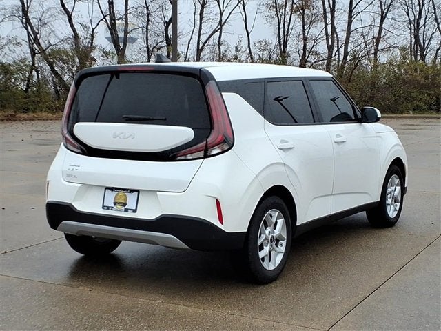 2024 Kia Soul LX