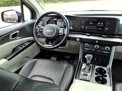 2024 Kia Carnival LX