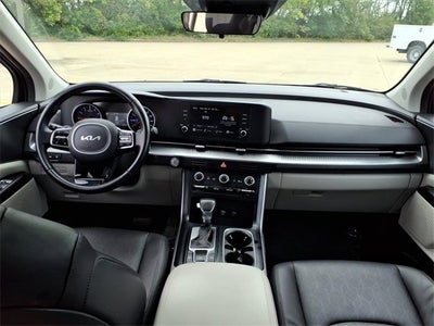 2024 Kia Carnival LX