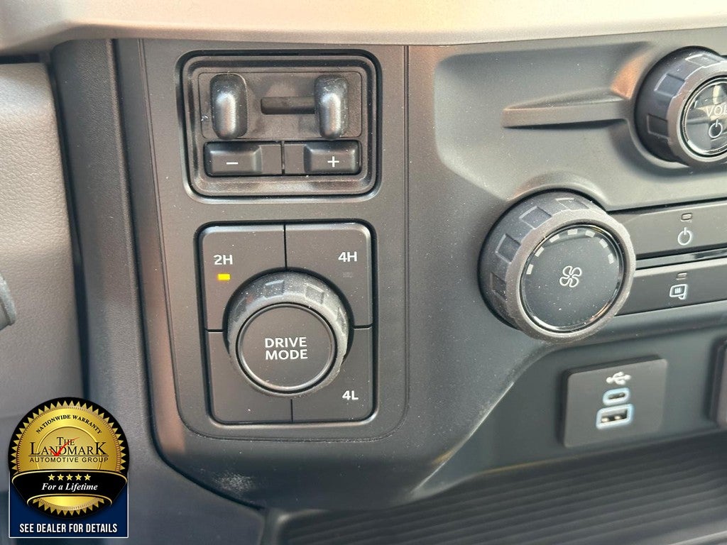 2023 Ford Super Duty F-550 DRW XL 4WD Reg Cab 169" WB 84" CA