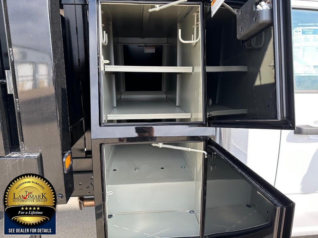 2023 Ford Super Duty F-550 DRW XL 4WD Reg Cab 169" WB 84" CA