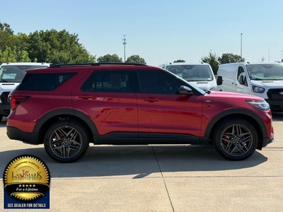 2025 Ford Explorer ST-Line 4WD