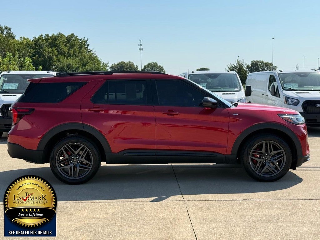 2025 Ford Explorer ST-Line 4WD