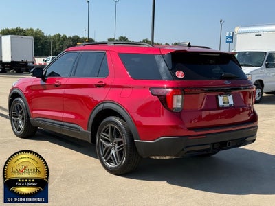 2025 Ford Explorer ST-Line 4WD