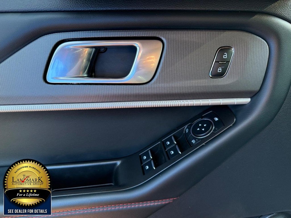 2025 Ford Explorer ST-Line 4WD