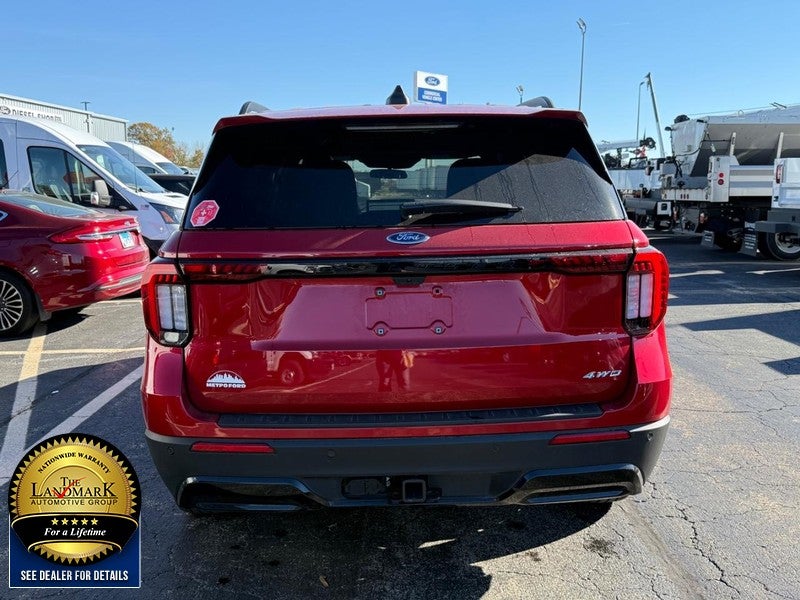 2025 Ford Explorer ST-Line 4WD