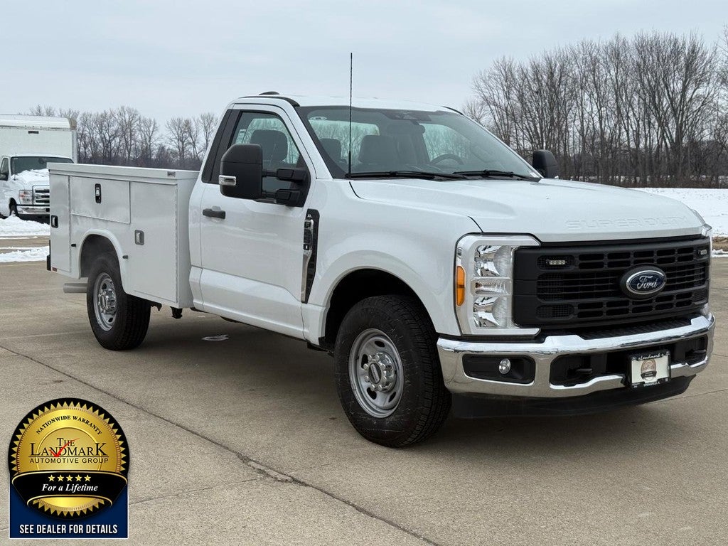 2023 Ford Super Duty F-250 SRW XL 2WD Reg Cab 8' Box