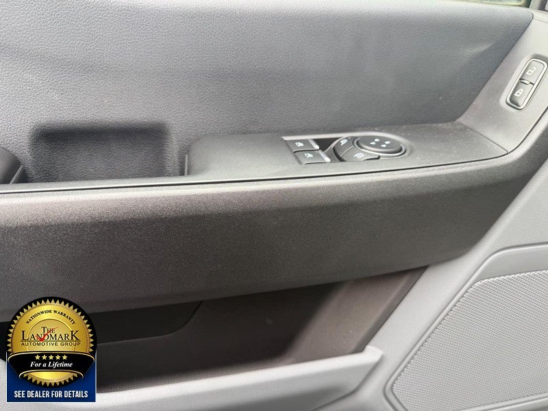 2023 Ford Super Duty F-250 SRW XL 2WD Reg Cab 8' Box