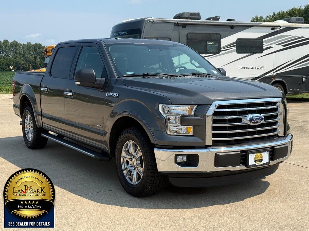 2015 Ford F-150 2WD SuperCrew 145" XLT