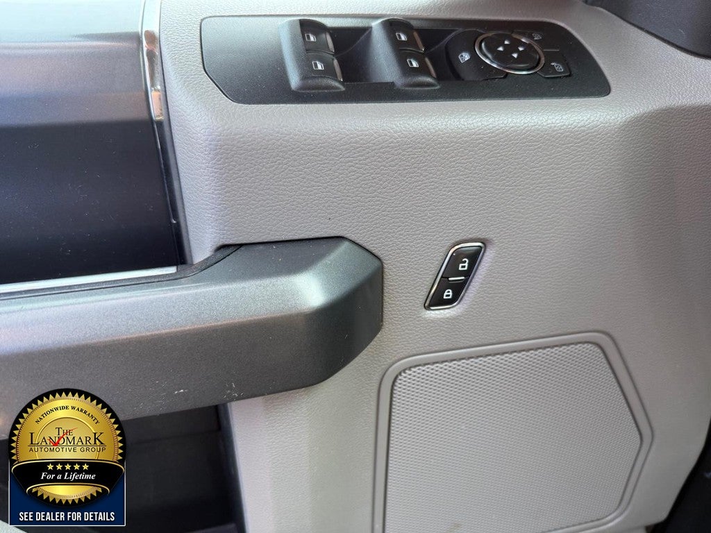 2015 Ford F-150 2WD SuperCrew 145" XLT