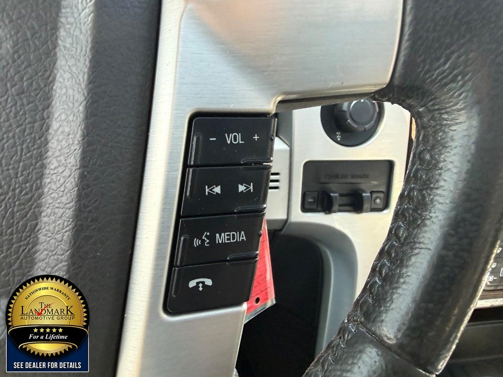 2013 Ford F-150 4WD SuperCrew 145" Platinum