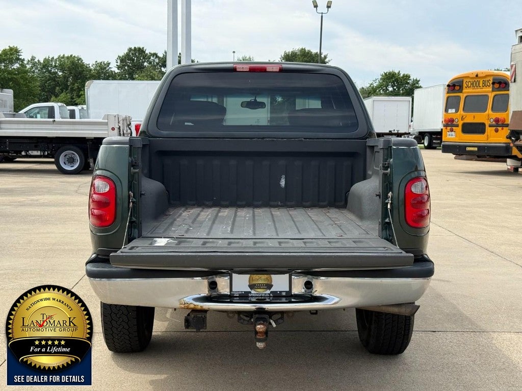 2002 Ford F-150 SuperCrew 139" XLT 4WD