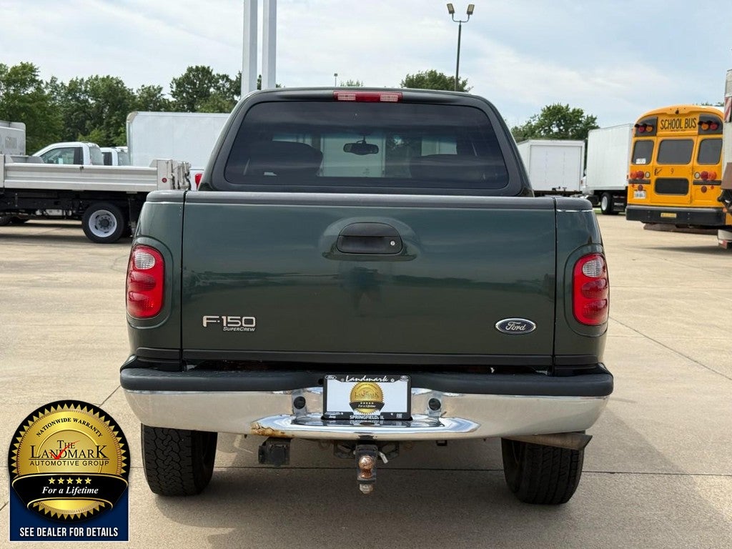 2002 Ford F-150 SuperCrew 139" XLT 4WD