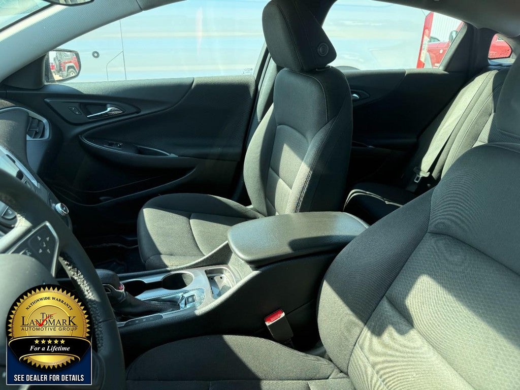 2023 Chevrolet Malibu 4dr Sdn RS