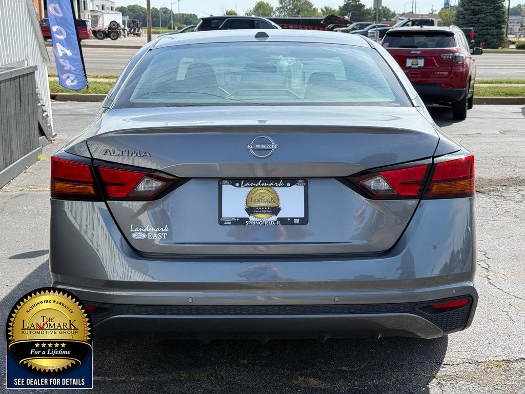 2025 Nissan Altima SV FWD