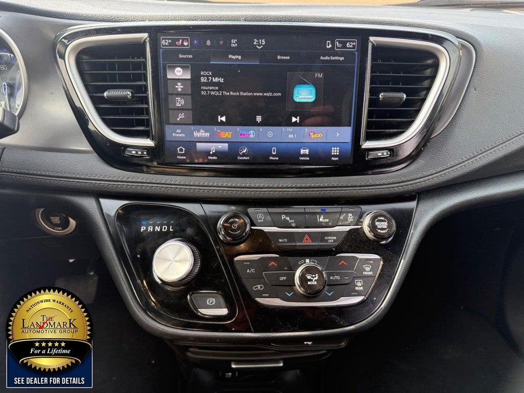 2026 Chrysler Pacifica Select FWD