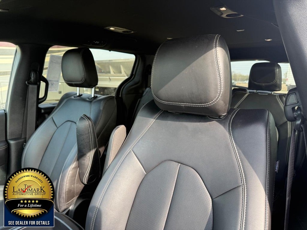 2026 Chrysler Pacifica Select FWD