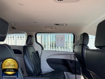 2023 Chrysler Pacifica Touring L FWD