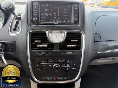 2015 Chrysler Town & Country 4dr Wgn Touring