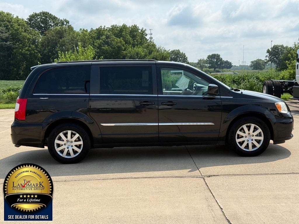 2015 Chrysler Town & Country 4dr Wgn Touring
