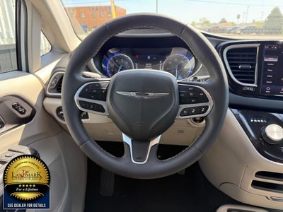 2024 Chrysler Pacifica Touring L FWD