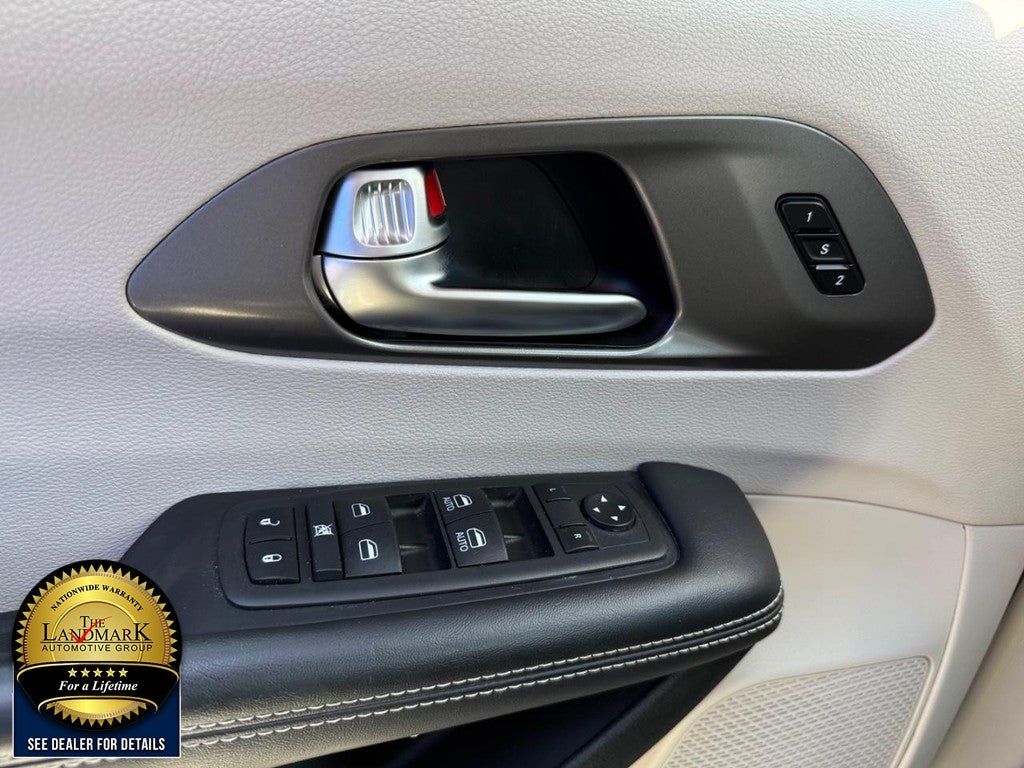 2024 Chrysler Pacifica Touring L FWD