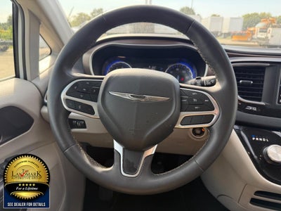 2023 Chrysler Voyager LX FWD