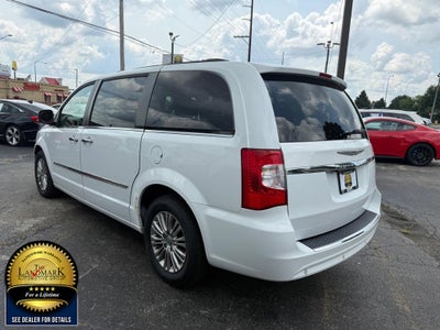2015 Chrysler Town & Country 4dr Wgn Touring-L