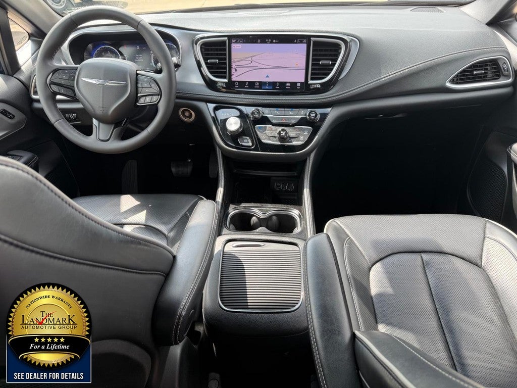 2025 Chrysler Pacifica Limited FWD