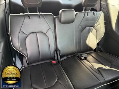 2025 Chrysler Pacifica Limited FWD