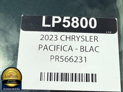 2023 Chrysler Pacifica Limited FWD