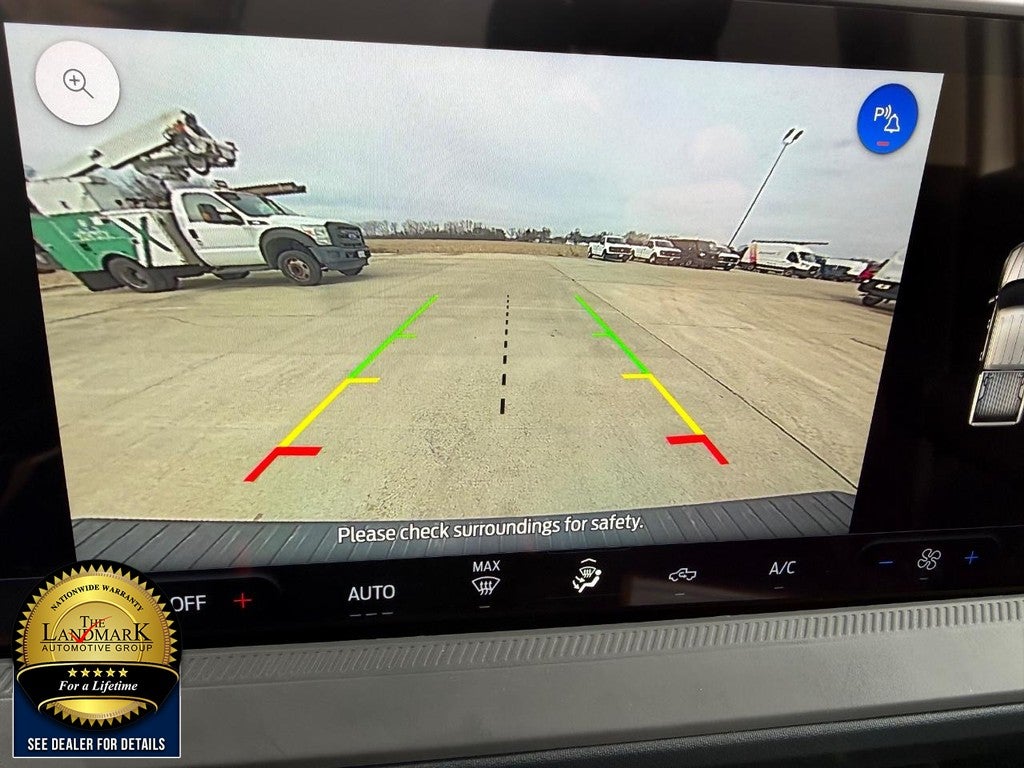 2025 Ford Maverick XL AWD SuperCrew