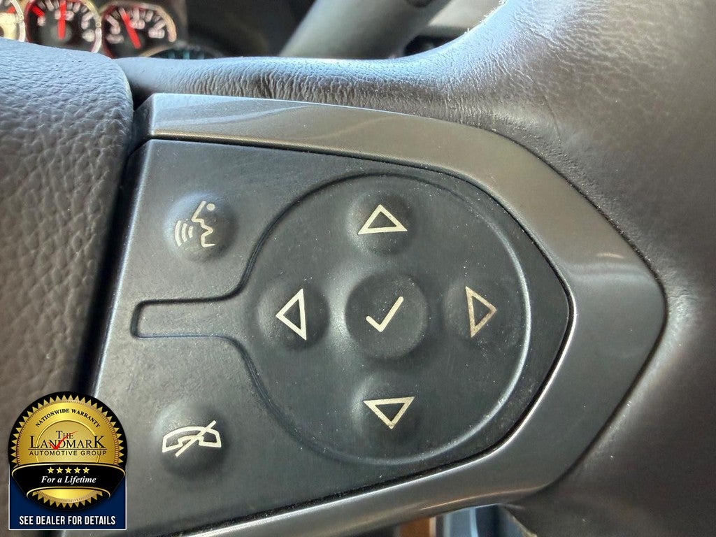 2014 Chevrolet Silverado 1500 4WD Crew Cab 143.5" High Country