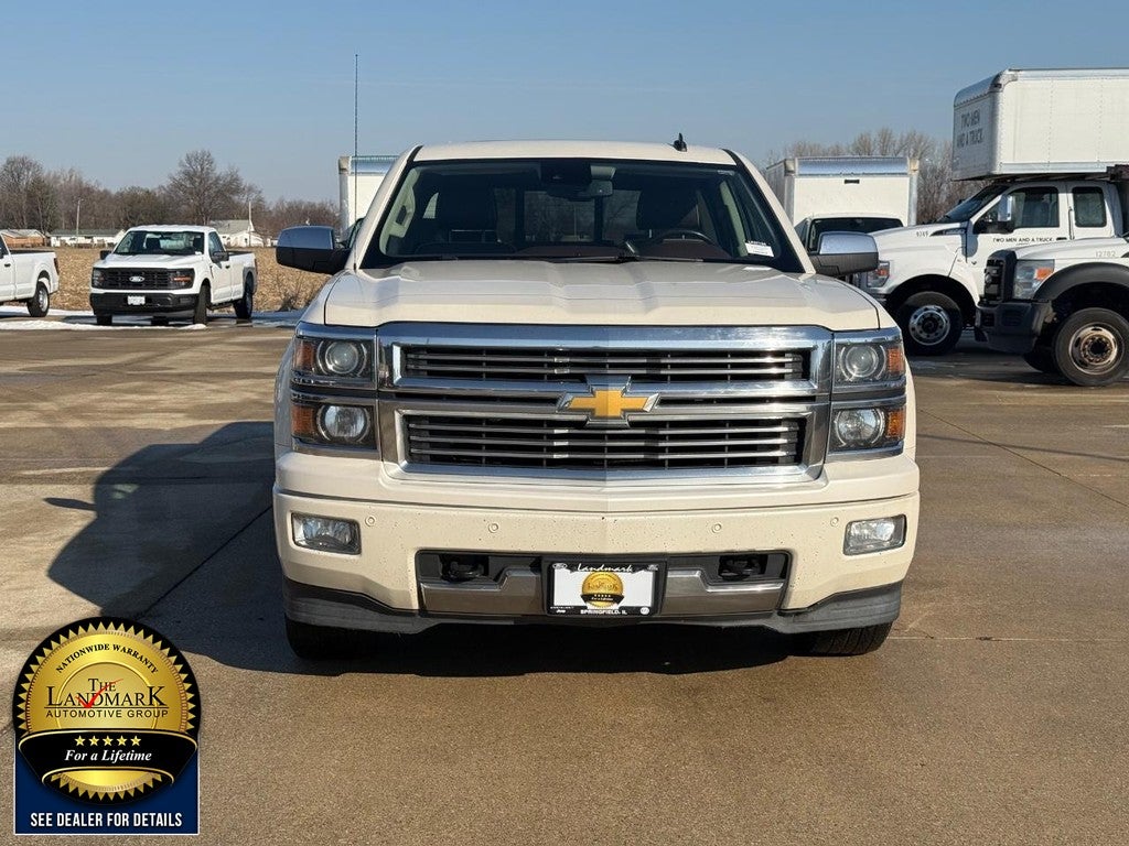 2014 Chevrolet Silverado 1500 4WD Crew Cab 143.5" High Country