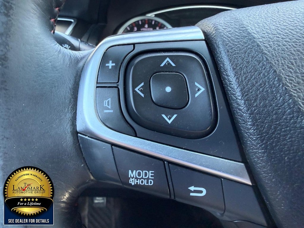 2015 Toyota Camry 4dr Sdn I4 Auto SE (Natl)