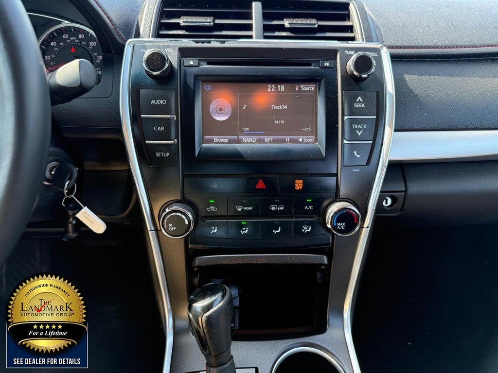 2015 Toyota Camry 4dr Sdn I4 Auto SE (Natl)