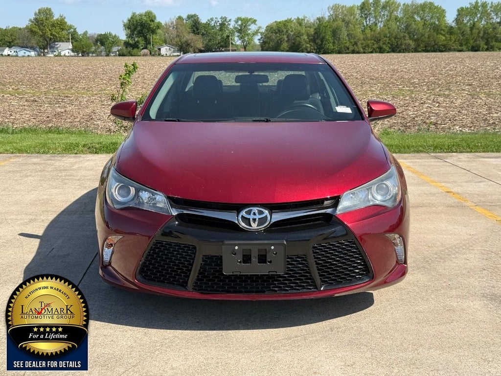 2015 Toyota Camry 4dr Sdn I4 Auto SE (Natl)