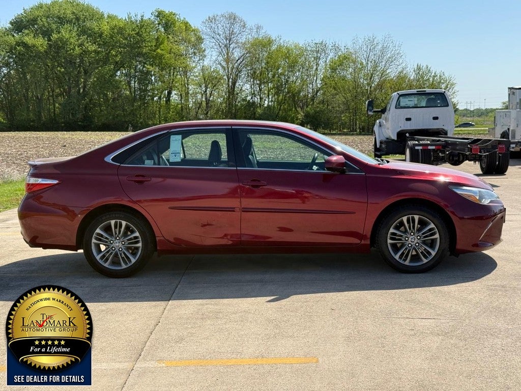 2015 Toyota Camry 4dr Sdn I4 Auto SE (Natl)
