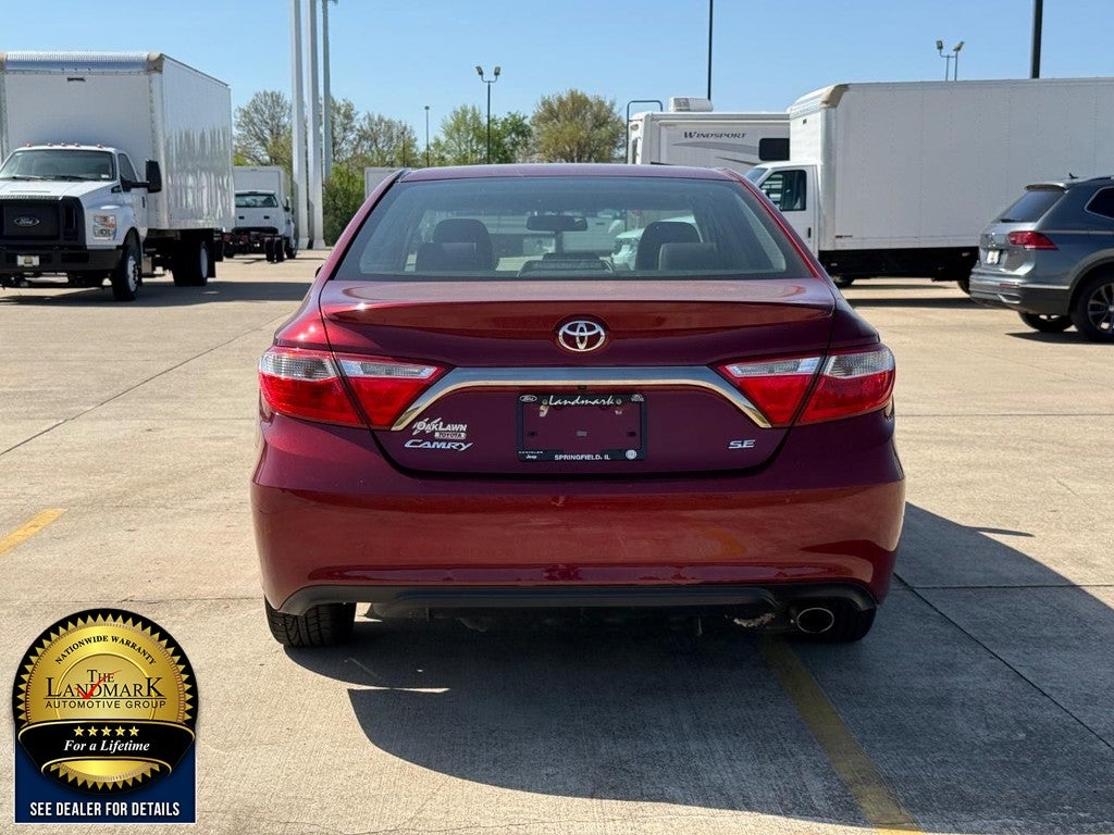 2015 Toyota Camry 4dr Sdn I4 Auto SE (Natl)