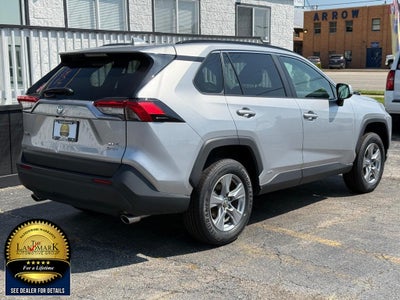 2025 Toyota RAV4 Hybrid XLE AWD (Natl)