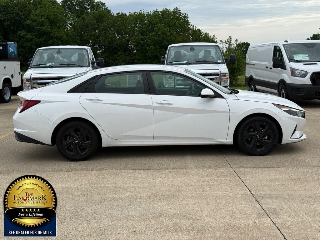 2023 Hyundai Elantra SEL IVT