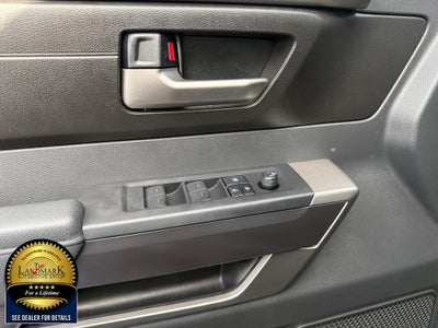 2025 Toyota Tundra 4WD SR5 CrewMax 5.5' Bed (Natl)